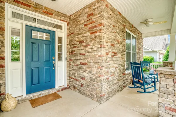 Property Slideshow image 2 of 25 | 12910 meetinghouse dr, Cornelius, NC, 28031