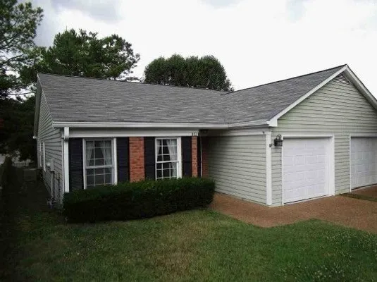 Property Slideshow image 2 of 33 | 802 marquette dr, Nashville, TN, 37205