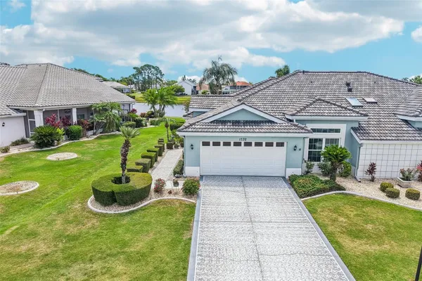 Property Slideshow image 2 of 59 | 1732 s pebble beach blvd, Sun City Center, FL, 33573