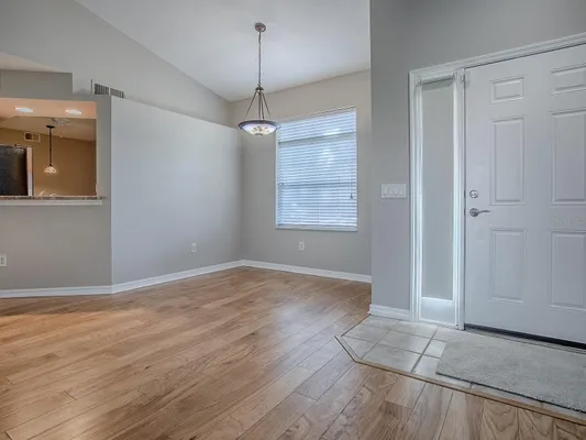 Property Slideshow image 3 of 18 | 5318 edgewater way # 10, Oxford, FL, 34484