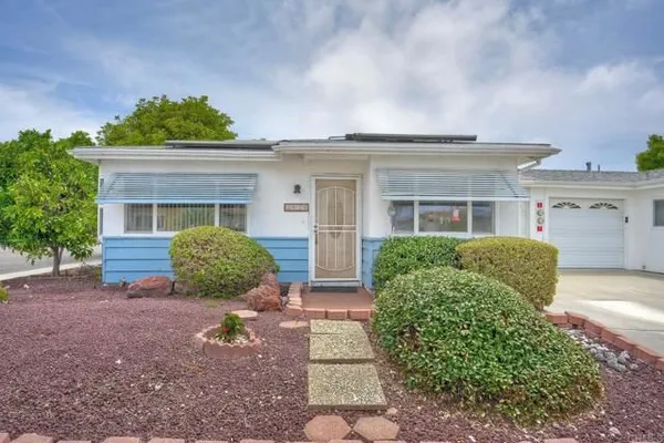 Property Slideshow image 3 of 27 | 3529 santa maria st, Oceanside, CA, 92056