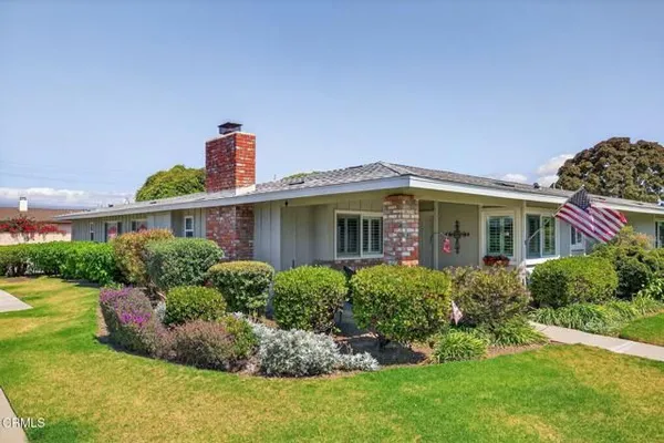 Property Slideshow image 2 of 63 | 271 e fiesta grn, Port Hueneme, CA, 93041