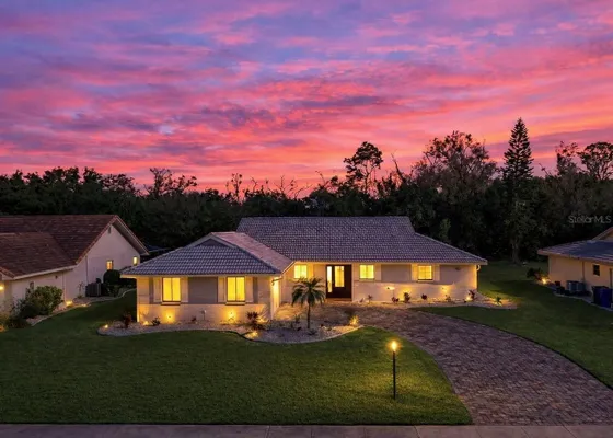 Property Slideshow image 2 of 60 | 1929 new bedford dr, Sun City Center, FL, 33573