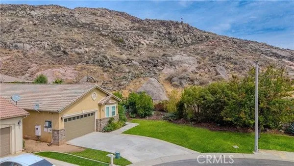 Property Slideshow image 3 of 74 | 215 gamez way, Hemet, CA, 92545