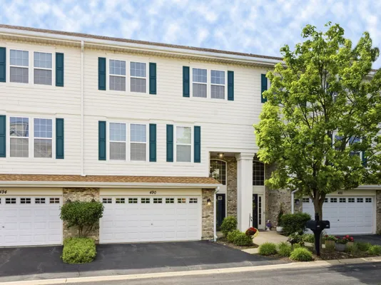 Property Slideshow image 2 of 43 | 490 dolton ln, Carol Stream, IL, 60188