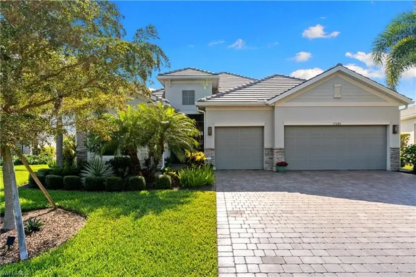 Property Slideshow image 3 of 50 | 15086 blue bay cir, Fort Myers, FL, 33913