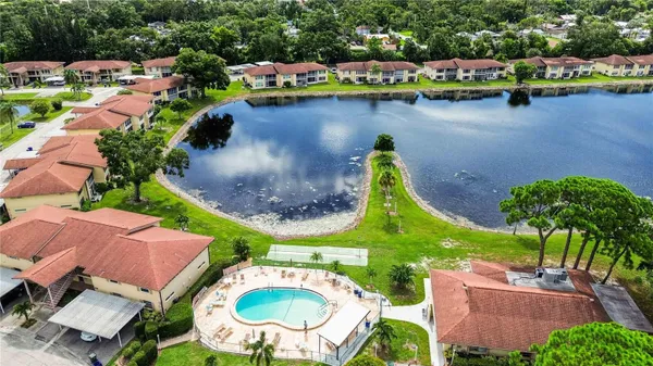 Property Slideshow image 2 of 45 | 4565 tippecanoe trl 22, Sarasota, FL, 34233