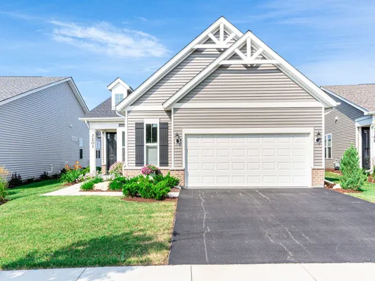 Property Slideshow image 2 of 62 | 3201 dove mountain dr, Aurora, IL, 60503
