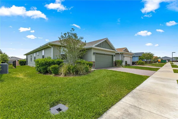 Property Slideshow image 3 of 46 | 5616 nw 39th ln, Ocala, FL, 34482