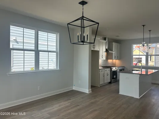 Property Slideshow image 3 of 41 | 413 starship run, Wilmington, NC, 28412