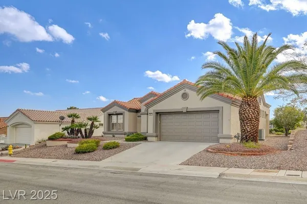 Property Slideshow image 2 of 43 | 9937 villa ridge dr, Las Vegas, NV, 89134