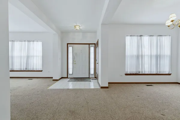 Property Slideshow image 2 of 19 | 13729 s redbud dr, Plainfield, IL, 60544