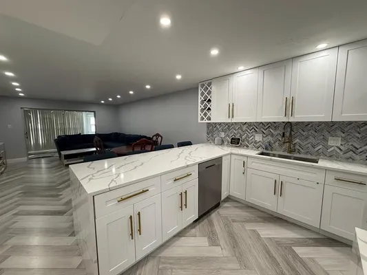 Property Slideshow image 3 of 30 | 7300 nw 5th pl apt 103, Margate, FL, 33063