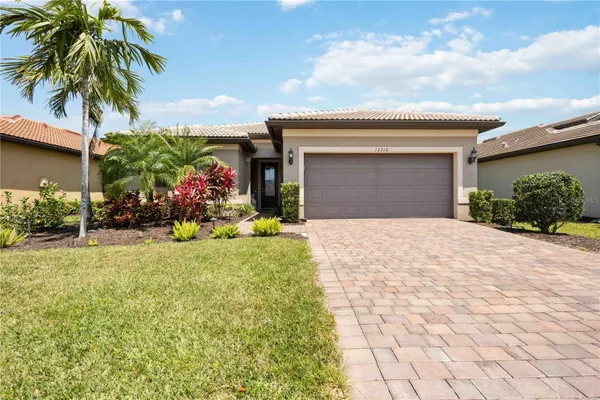 Property Slideshow image 2 of 59 | 13510 esposito st, Venice, FL, 34293