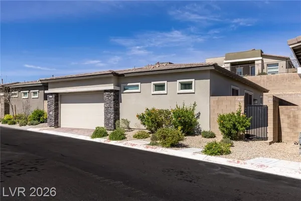 Property Slideshow image 2 of 62 | 933 belleforte ln, Las Vegas, NV, 89138