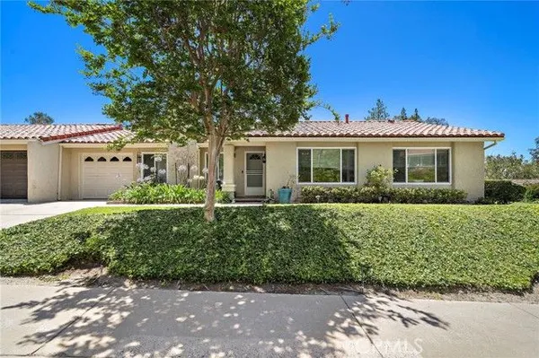 Property Slideshow image 2 of 40 | 28122 via congora, Mission Viejo, CA, 92692