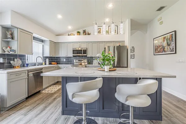 Property Slideshow image 3 of 91 | 9524 rolling cir, San Antonio, FL, 33576