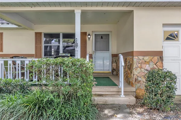 Property Slideshow image 3 of 32 | 8878 sw 96th st a, Ocala, FL, 34481