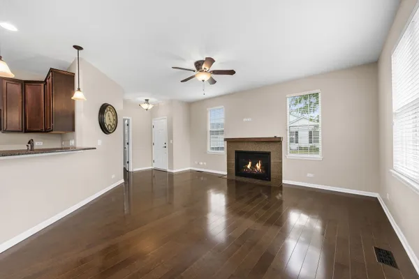 Property Slideshow image 3 of 29 | 1753 hannah ln 1753, Pingree Grove, IL, 60140