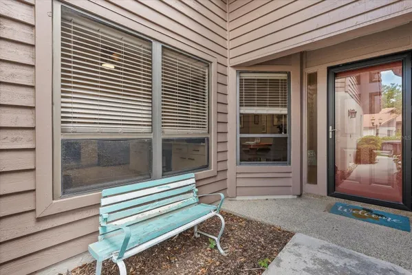 Property Slideshow image 3 of 30 | 3862 wilshire cir 107, Sarasota, FL, 34238