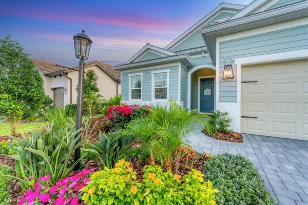 Property Slideshow image 2 of 73 | 13306 deep blue pl, Bradenton, FL, 34211