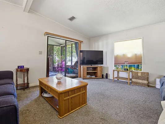 Property Slideshow image 3 of 19 | 320 westwood dr, Leesburg, FL, 34748
