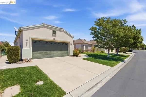 Property Slideshow image 3 of 31 | 282 cedar rdg, Rio Vista, CA, 94571