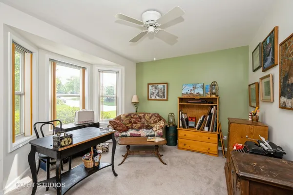 Property Slideshow image 2 of 13 | 1016 castleton ct, Grayslake, IL, 60030