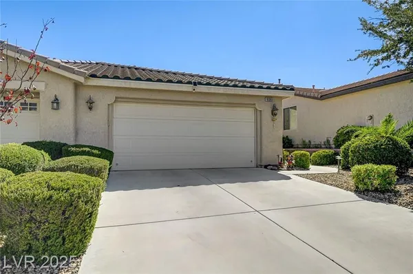 Property Slideshow image 2 of 41 | 10393 abisso dr, Las Vegas, NV, 89135