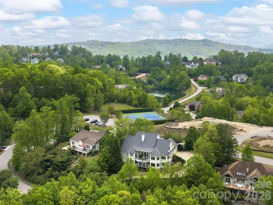 Property Slideshow image 2 of 48 | 1403 woodsong dr, Hendersonville, NC, 28791