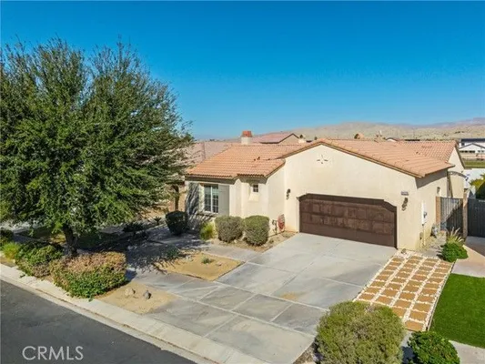 Property Slideshow image 2 of 29 | 84206 canzone dr, Indio, CA, 92203
