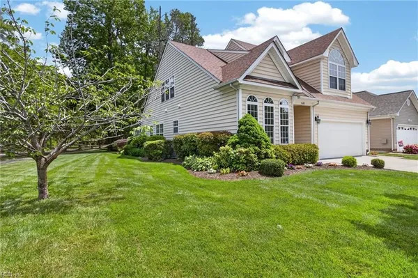 Property Slideshow image 2 of 41 | 2601 majesty ln, Virginia Beach, VA, 23456