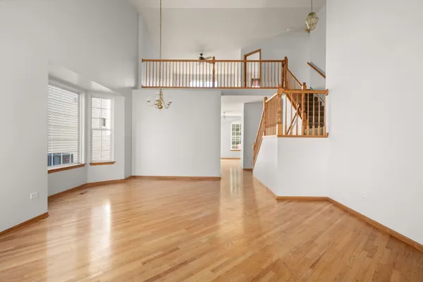 Property Slideshow image 3 of 30 | 16139 seneca lake cir, Crest Hill, IL, 60403