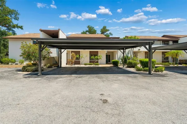Property Slideshow image 2 of 63 | 6067 fairway ln 1413, Bradenton, FL, 34210