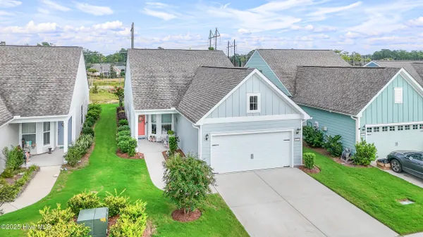 Property Slideshow image 2 of 57 | 3124 laughing gull ter, Wilmington, NC, 28412