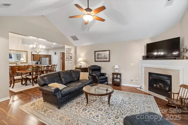 Property Slideshow image 3 of 31 | 2459 coltsview ln, Matthews, NC, 28105