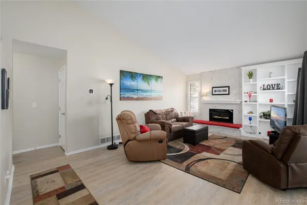 Property Slideshow image 3 of 41 | 13777 e marina dr a, Aurora, CO, 80014