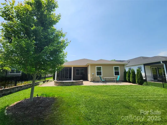 Property Slideshow image 3 of 46 | 5003 looking glass trl, Denver, NC, 28037