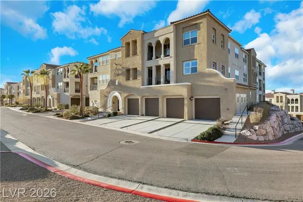 Property Slideshow image 3 of 40 | 2555 hampton rd 7202, Henderson, NV, 89052
