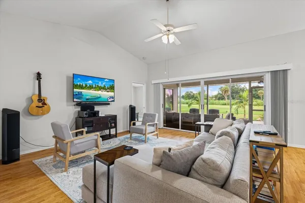 Property Slideshow image 3 of 44 | 3339 sheffield cir, Sarasota, FL, 34239