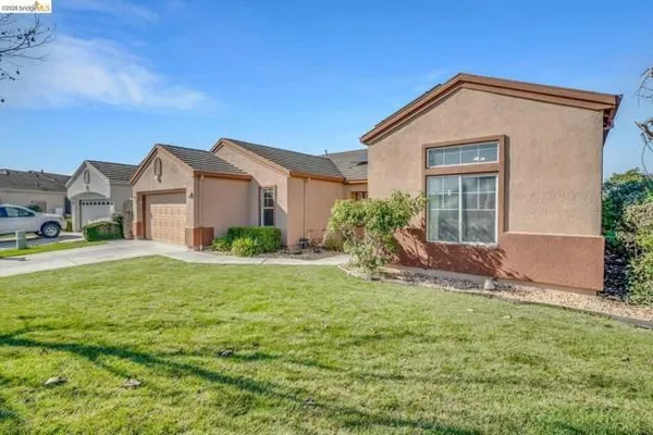Property Slideshow image 3 of 47 | 138 cedar ridge ct, Rio Vista, CA, 94571