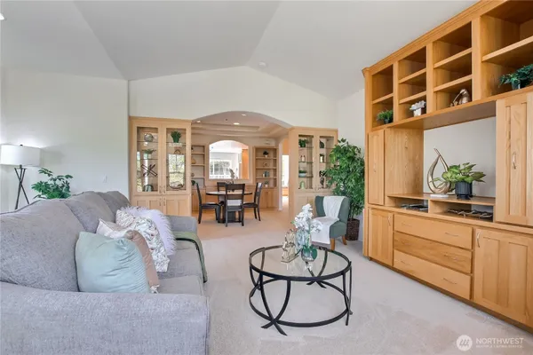 Property Slideshow image 3 of 40 | 22510 se 45th st 2645, Issaquah, WA, 98029