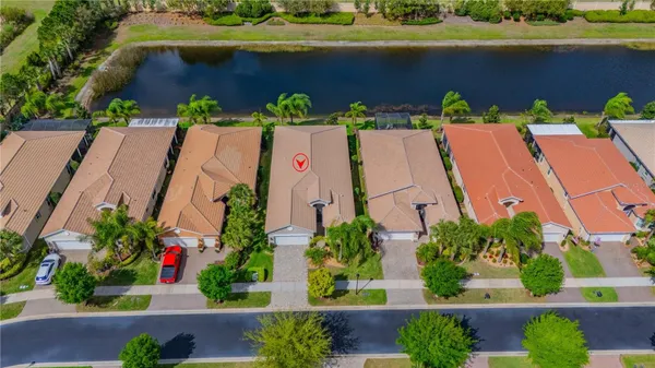 Property Slideshow image 2 of 48 | 4908 grand banks dr, Wimauma, FL, 33598