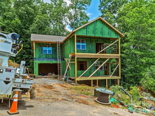 Property Slideshow image 2 of 25 | 23 village overlook loop, Swannanoa, NC, 28778