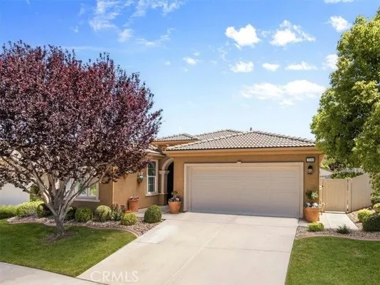 Property Slideshow image 2 of 71 | 270 bridle trl, Beaumont, CA, 92223