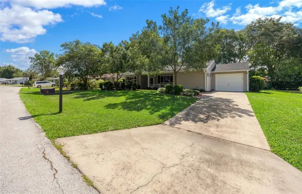 Property Slideshow image 2 of 23 | 10889 sw 90th ct, Ocala, FL, 34481