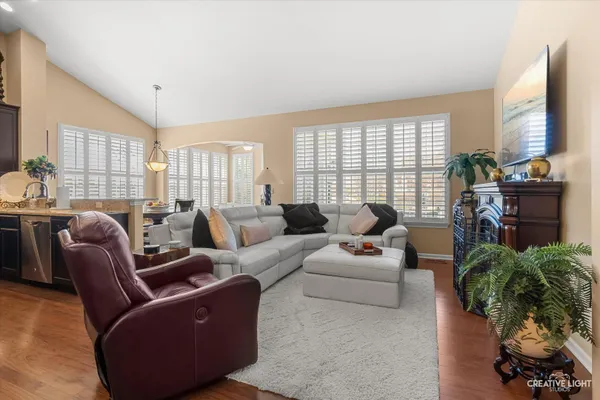 Property Slideshow image 3 of 27 | 4071 chesapeake ln, Naperville, IL, 60564