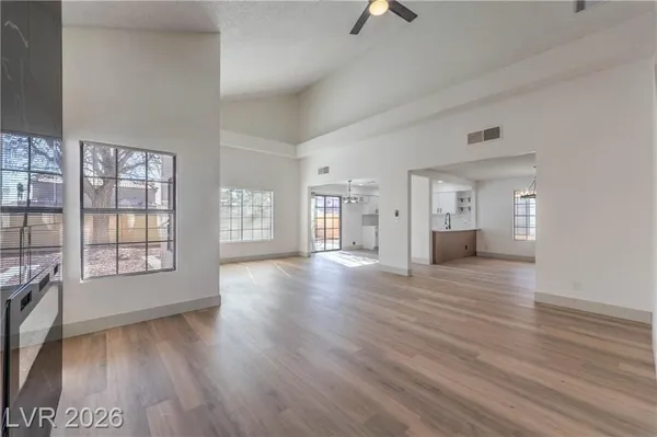 Property Slideshow image 2 of 40 | 5213 tamanar dr, Las Vegas, NV, 89130