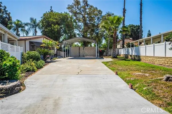 Property Slideshow image 2 of 55 | 901 norwich way, Corona, CA, 92882