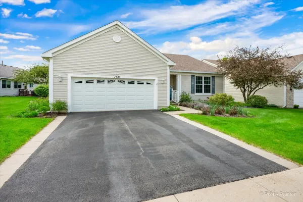 Property Slideshow image 2 of 53 | 750 pentwater rd, Romeoville, IL, 60446